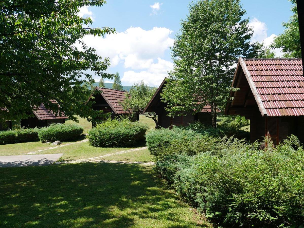 Bungalows Korana - Campsite Korana Selište Drežničko Exterior foto